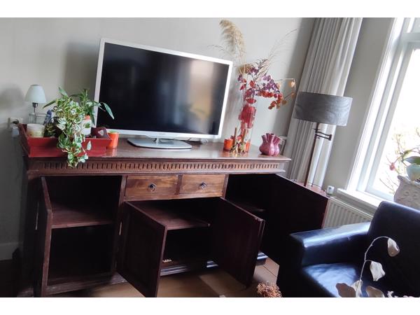 Landelijk Dressoir beschikbaar