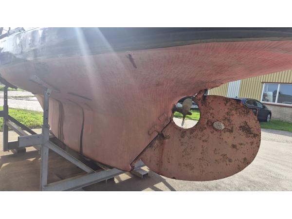 Kajuit zeilboot polyester op hout