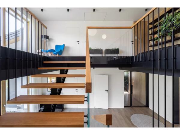 Onzichtbare binnendeuren. Bezorging in heel Nederland.