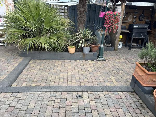 Gratis afhalen 45 vierkante meter koppelstones