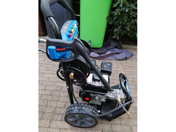 Nieuw nog nooit gebruikt.