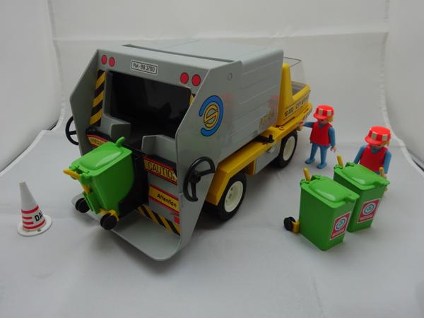 Playmobil vuilniswagen, compleet , zonder doos  nr. 7516