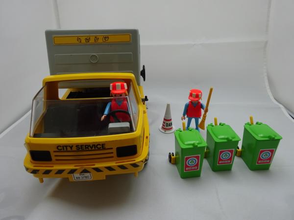 Playmobil vuilniswagen, compleet , zonder doos  nr. 7516