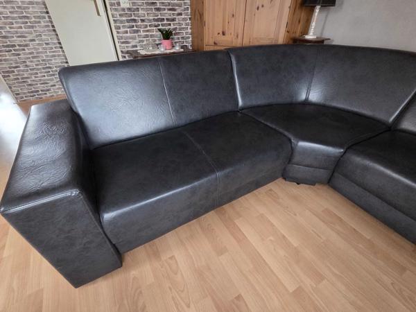 Ruime hoekbank antraciet/zwart