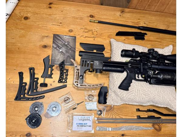 FX Impact M3 .22 en .30 volledig uitgeruste set.