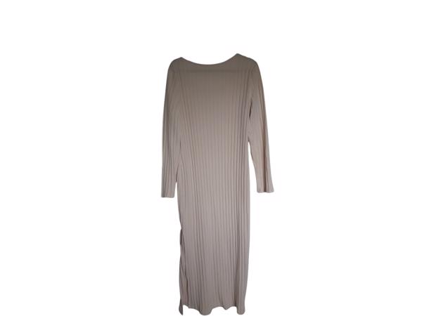 Stretchy beige jurk met split XXL