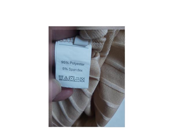 Stretchy beige jurk met split XXL