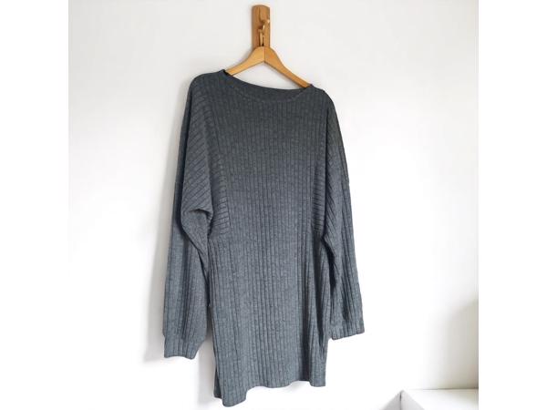 stretchy jurk grijs met pofmouwen XXL