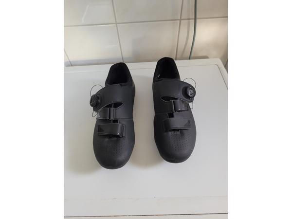 Racefietsschoenen maat 43