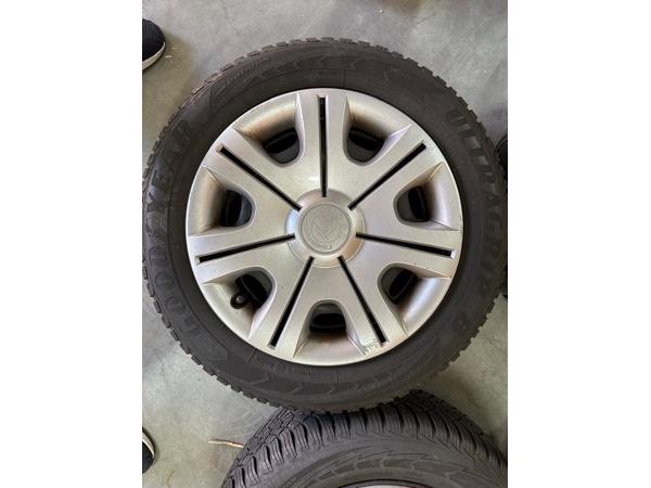 4 winter wielen Skoda Fabia maat 180/60R14, staal met wieldo