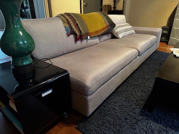 Bank (deel van een hoebank) breedte 276cm diepte 105cm