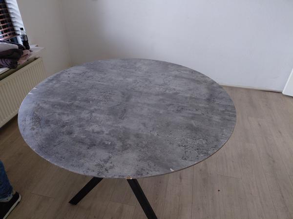 Ronde eettafel