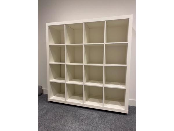 Witte Kallax vakkenkast