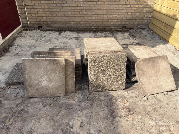 Gratis af te halen: diverse bestratingsmaterialen