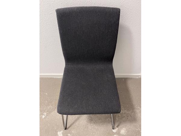 EETTAFEL + 4 STOELEN – WIT/ZWART/CHROOM