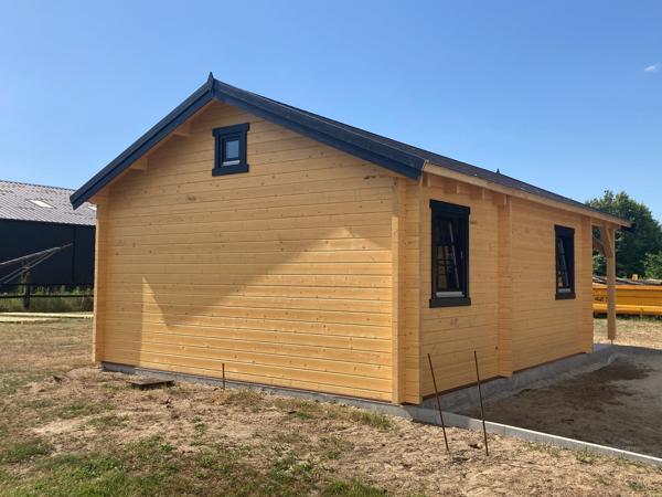 MAATWERK: blokhutten, woonunits, bijgebouwen.