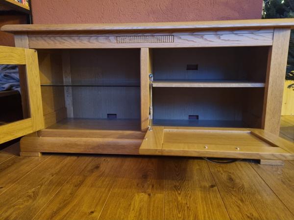 Massief eikenhouten meubel