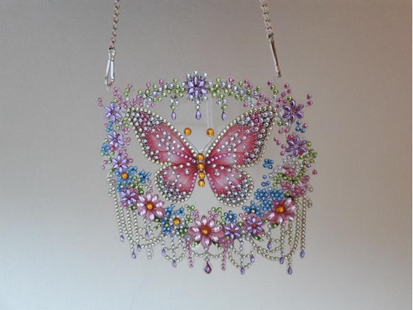 Raamhangers gemaakt van dimond painting