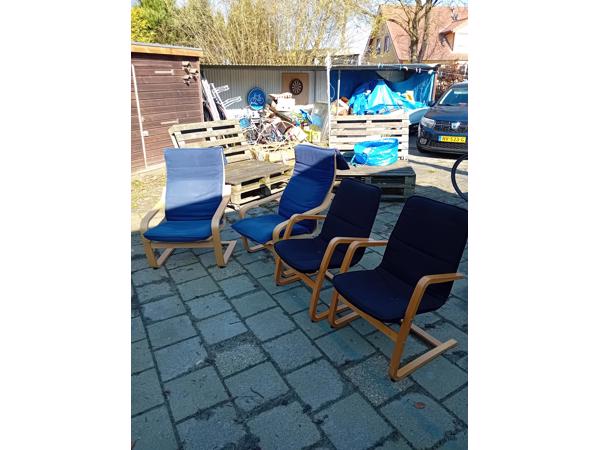 4 maal nette poang, 2 volwassen, 2 kinderstoelen