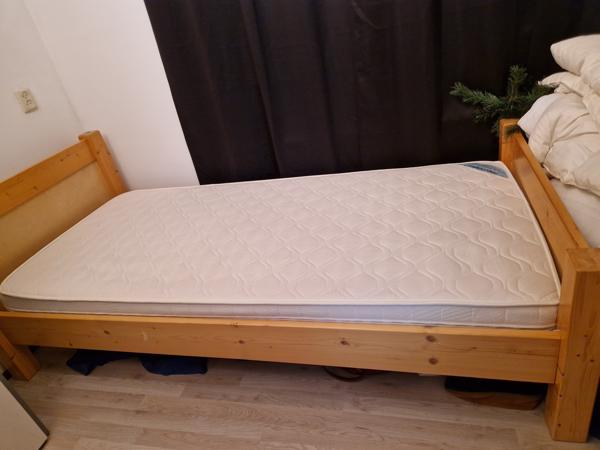 1 Persoonsbed met matras