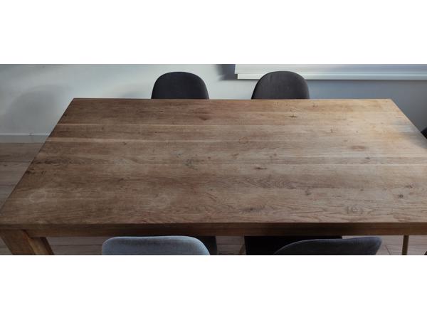 Eettafel massief eiken