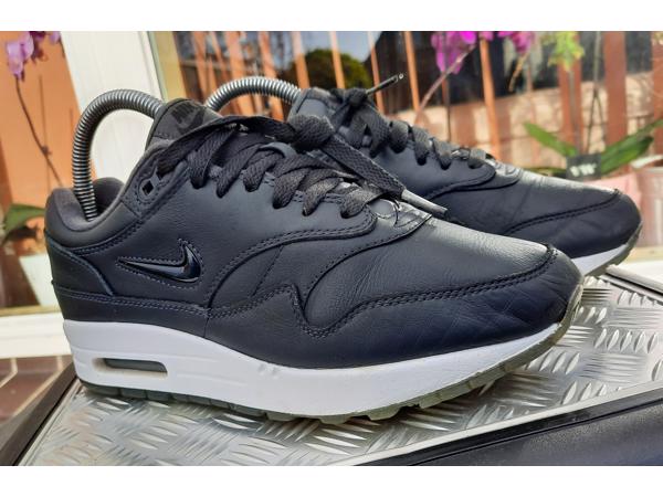 Nike Air Max 1 Jewel Anthracite Black maat 37,5 37.5