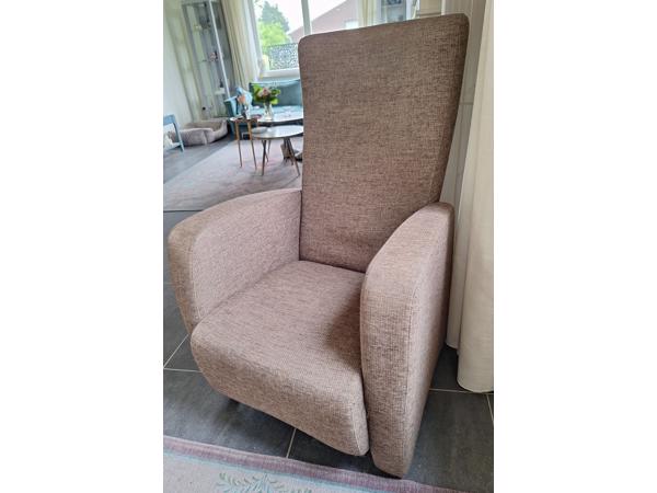 Bruine fauteuil/ stoel
