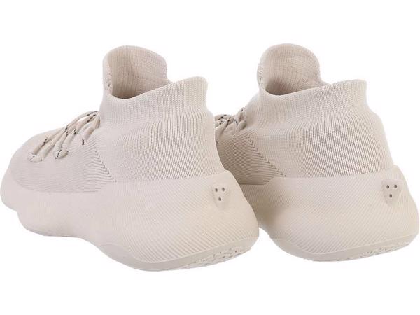 J3007 sneakers beige 43 (valt als 42)