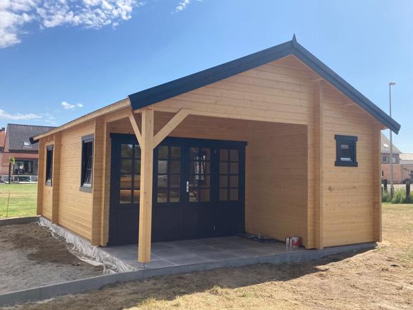 MAATWERK: blokhutten, woonunits, bijgebouwen.