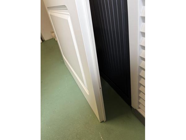 Binnendeur met glas in Ral 9010