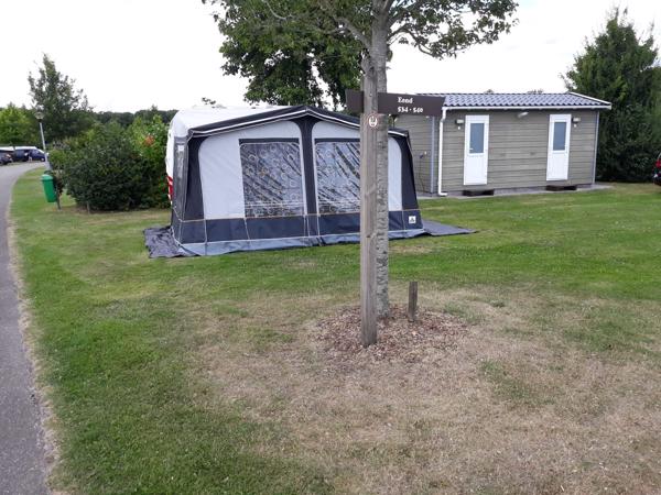HOBBY DE LUXE 400SF. VOORTENT, LUIFEL, MOVER