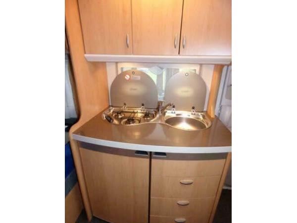 HOBBY DE LUXE 400SF. VOORTENT, LUIFEL, MOVER