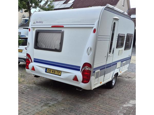 HOBBY DE LUXE 400SF. VOORTENT, LUIFEL, MOVER