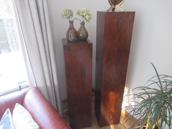 Prachtig TV meubel mindy Hout en 2 houten bijpassende zuilen