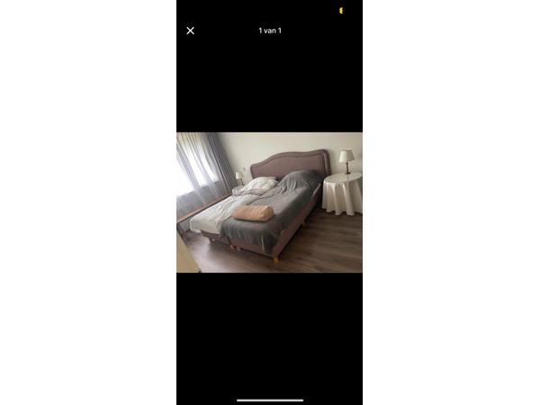 2 x boxspring met hoofdeinde