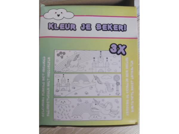 kleur je eigen beker - unicorn - met 3 tekeningen