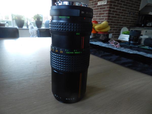 telelens zoom 80-200 merk MAKINON