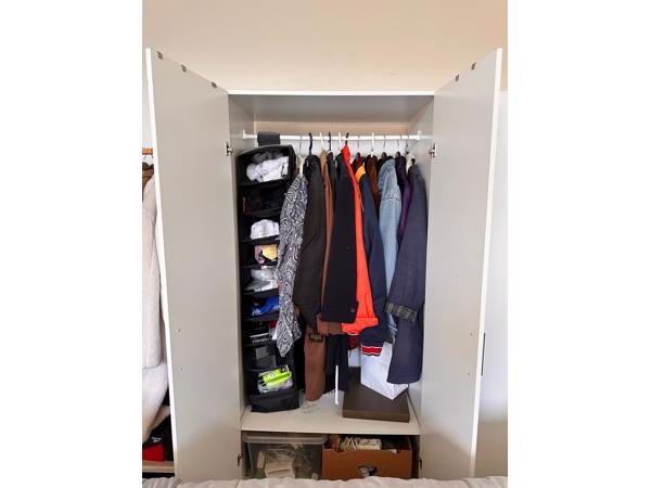 FREE / FREE: IKEA WHITE CLOSET (179x139x40)