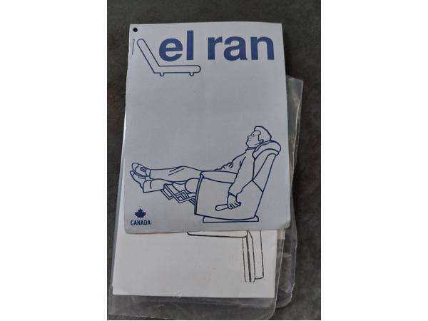 2 relaxfauteuils met uitklapbaar voetendeel
