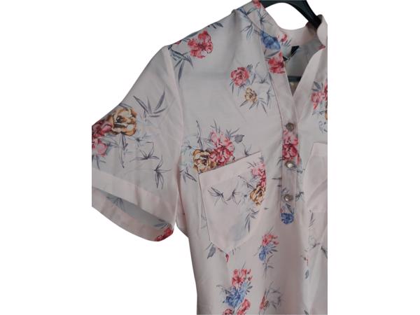 Metrofive bloemen tuniek shirt lichtroze S