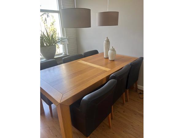 dressoir  tafel,  salon tafel , tv meubel  en planten tafel