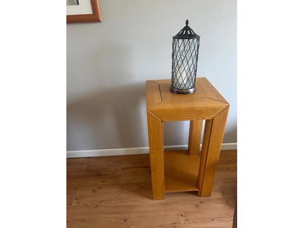 dressoir  tafel,  salon tafel , tv meubel  en planten tafel