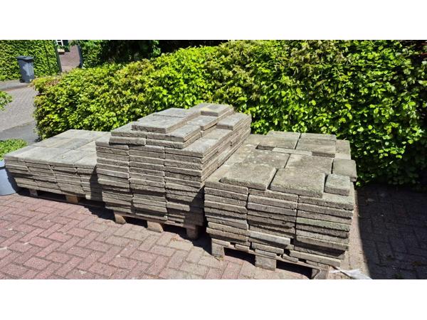 1300 gratis tegels