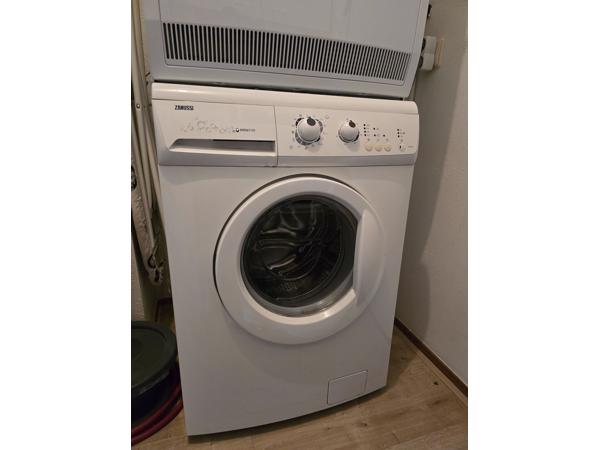 Koelkast met vriesvak en wasmachine gratis