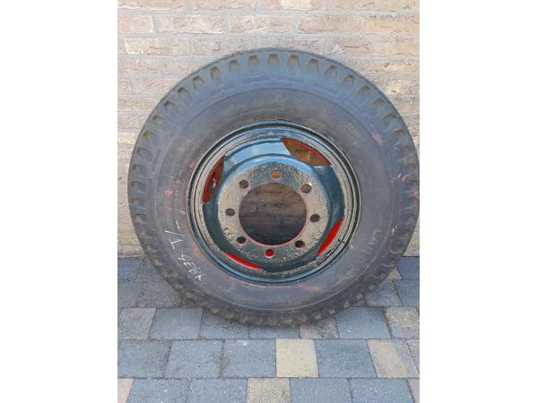 Wiel voor botenwagen