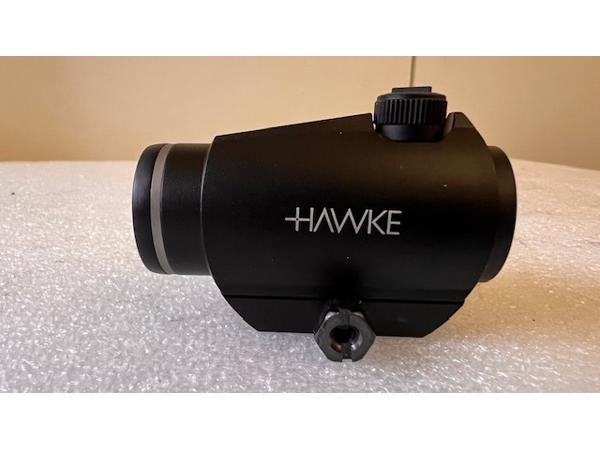 Hawke red dot 1x20 met 11mm rail