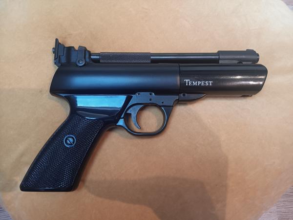 Webley Tempest UK luchtdruk pistool