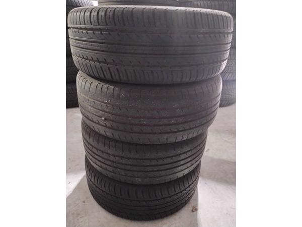 Velgen met band 15 inch van peugeot 206 1.4 HDI