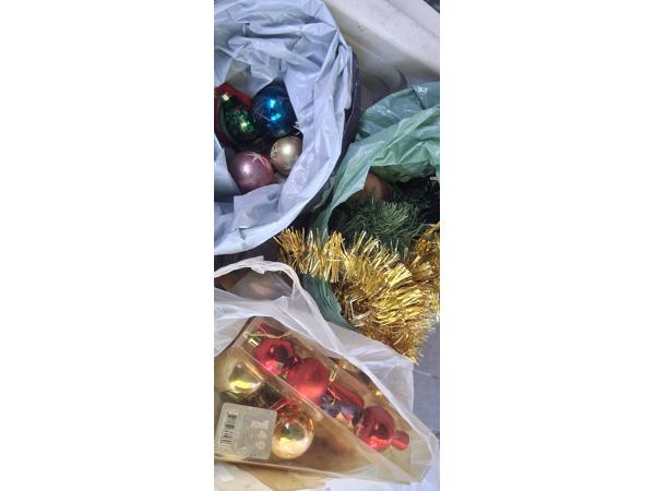 Gratis op te halen kerstspullen en kabel zie foto,s