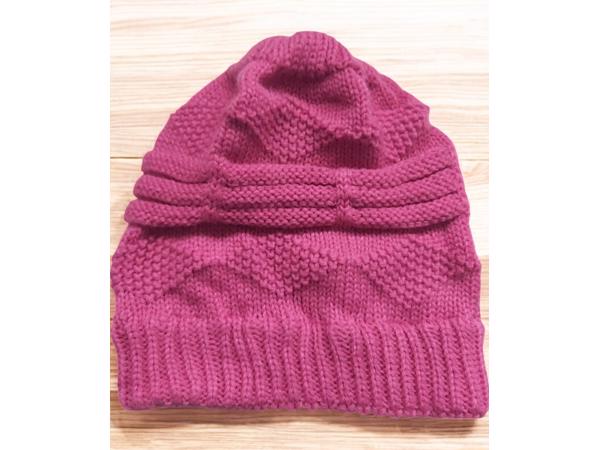 Beanie muts roze met glitter stenen